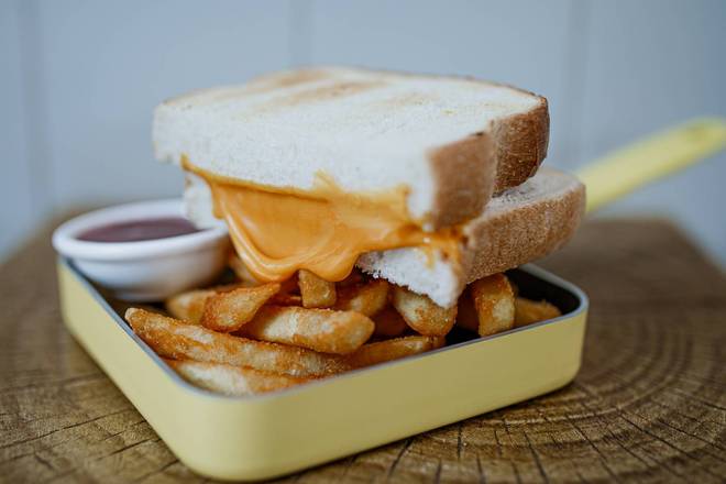 Cheese Toast with Chips and Juice