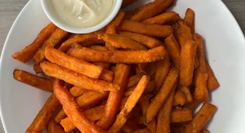 Box of Sweet Potato Chips (V)