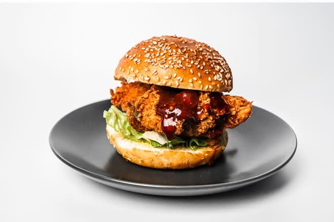 Hot Chicken Burger
