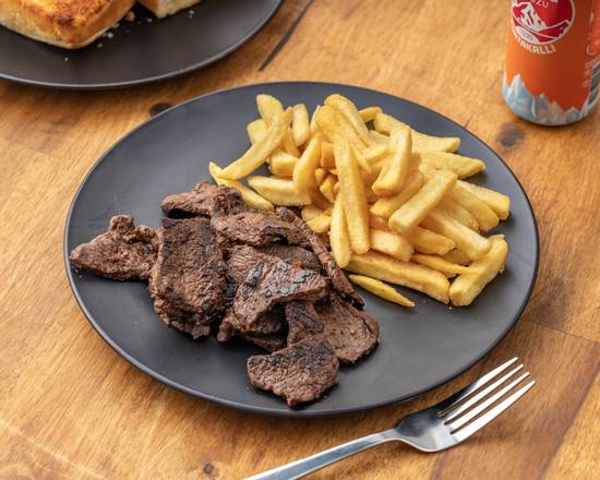 Garlic Butter Steak Bites and Chips