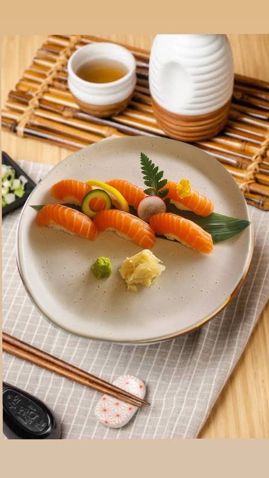 Salmon Nigiri