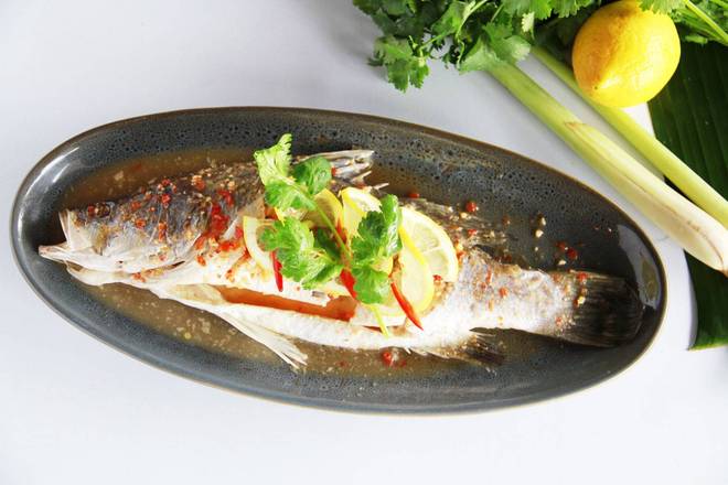 Whole Steam fish with Lemon and Chilli Sauce (I)🌶