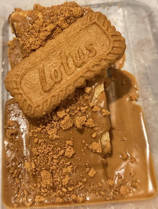 BISCOFF CHEESE CAKE
