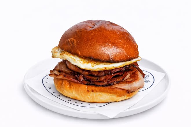 Bacon and Egg Roll