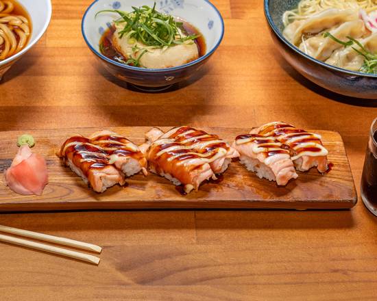 Grilled Salmon Nigiri