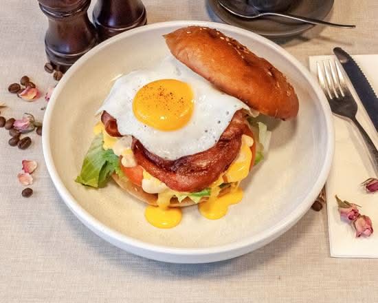 Brekkie Burger