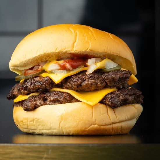 Double Cheeseburger.