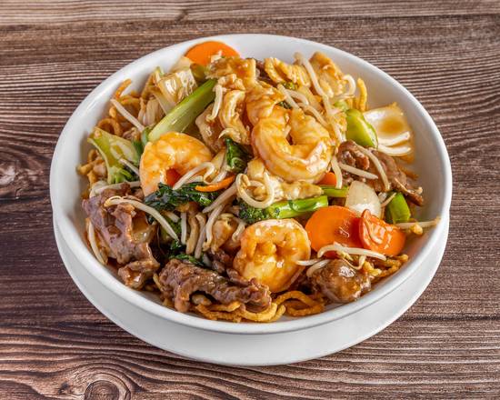 Combination Chow Mein with Crispy Noodles