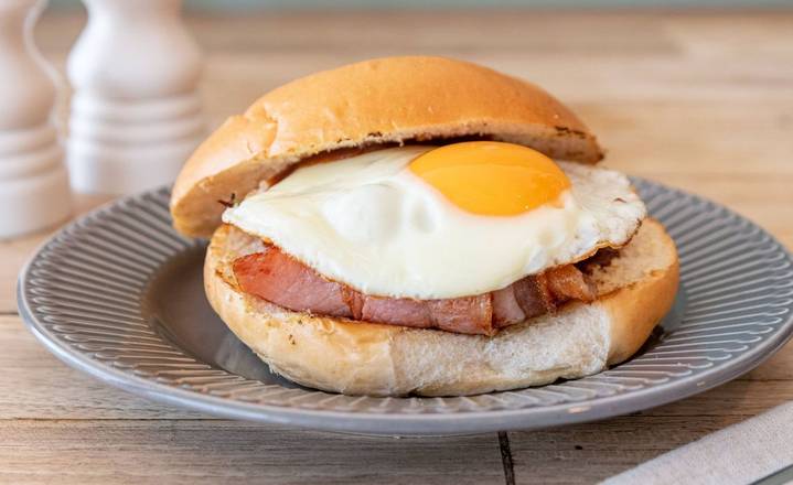 Bacon and Egg Roll