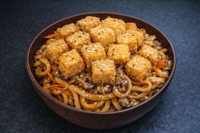 🌱🔥🍜 Tofu Stir-Fried Udon