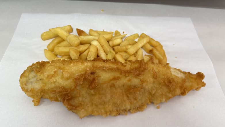 Kid Fish , Chips and Can