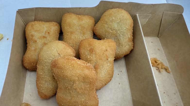 Chicken Nuggets (6)