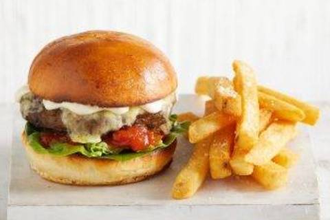 Angus Beef Burger with Chips