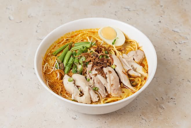 Sliced Chicken Laksa