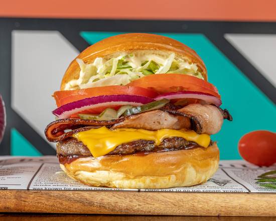 Bacon Deluxe Burger