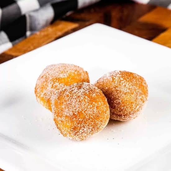 Mini Doughnut Bites (5 pieces)