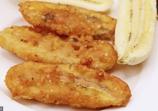 Banana Fritters with cinnamon