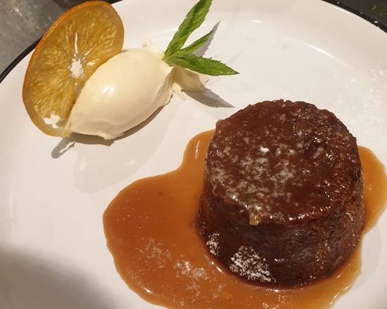 Warm Sticky Date & Fig Pudding