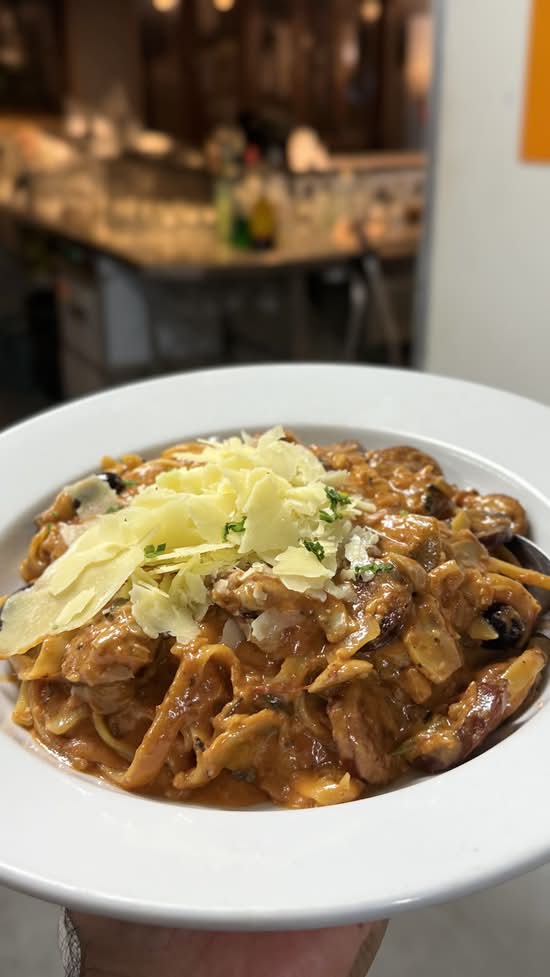 Fettuccine Bolognese Pasta