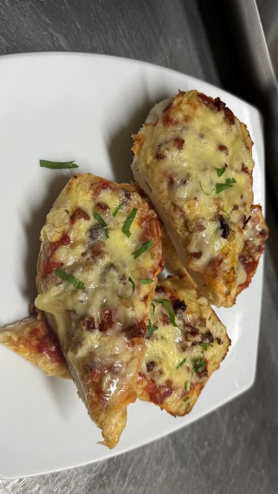 Fully Loaded Garlic Bread