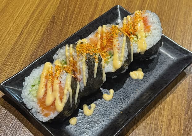 Spicy Salmon Cucumber Roll