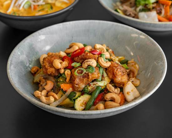 Fried Rice Pineapple with Cashew Nuts