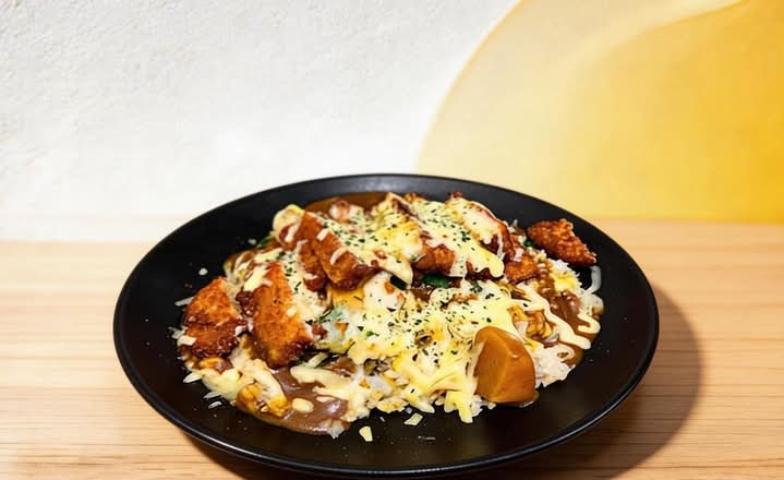FF4 Flame-Seared Cheesy Curry Chicken Katsu Fried Rice