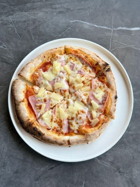 KIds Hawaiian Pizza