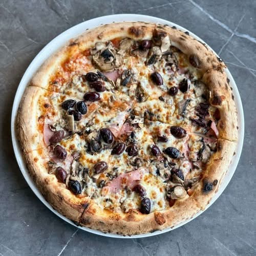 Capricciosa Pizza