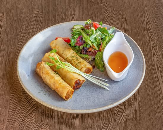 Vegetarian Spring Rolls (V)