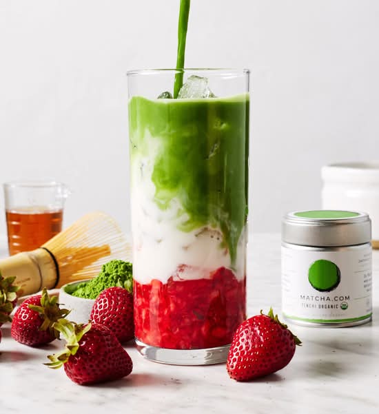 Strawberry Matcha Iced