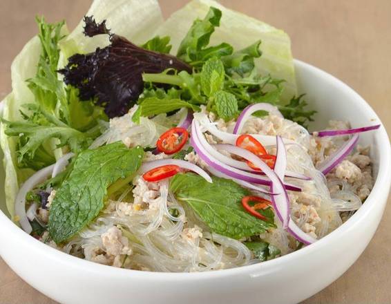 Thai Vermicelli and Mince Chicken Salad (Yum Woon Sen)