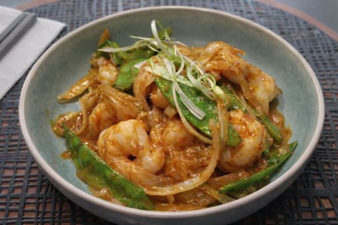 Satay King Prawns w Snow Peas