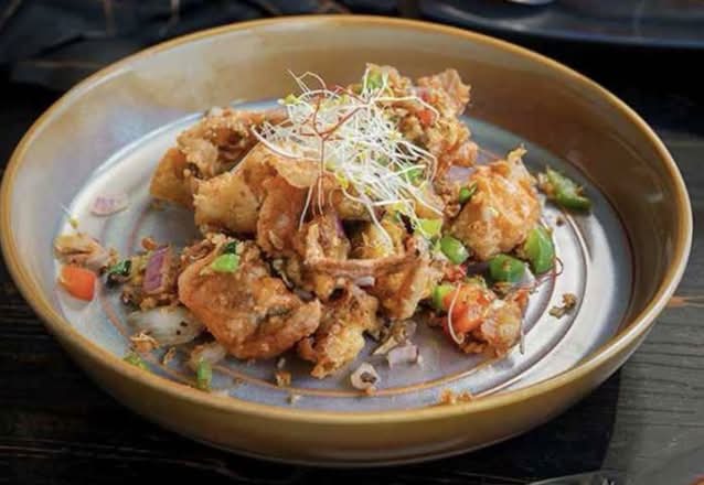 Rock Salt and Pepper Soft Shell Crab (4pc)