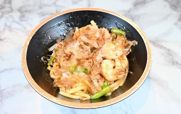 Seafood Fried Udon