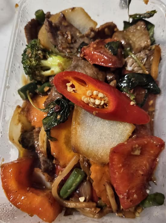 Chili and Basil Sauce Stir Fry (GF)