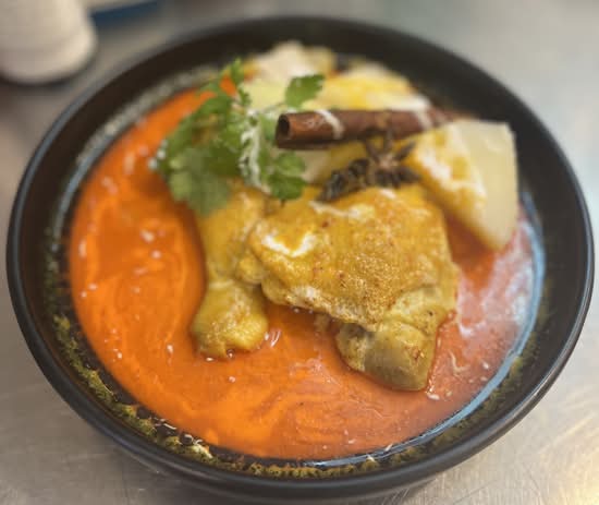 Mild Yellow Curry Chicken (GF)