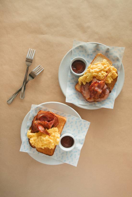 Kids Bacon and Scrambled Eggs on Toast