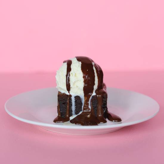 Hot Brownie with Gelato