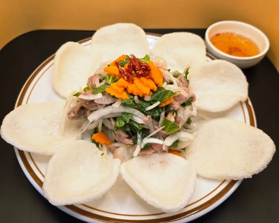 Bò tái chanh - Rare Beef in Lime Juice