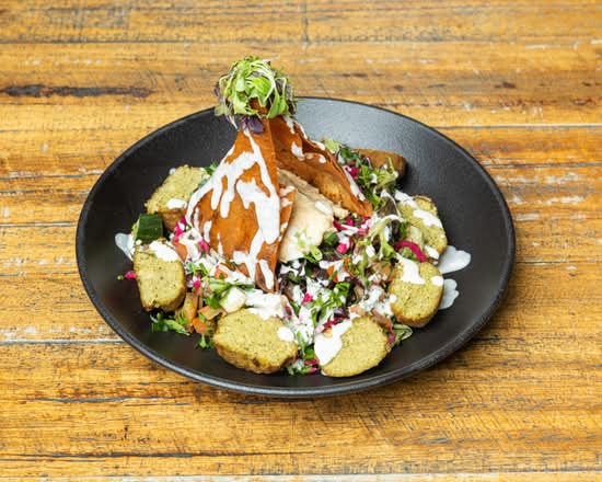 Falafel Salad (VG)