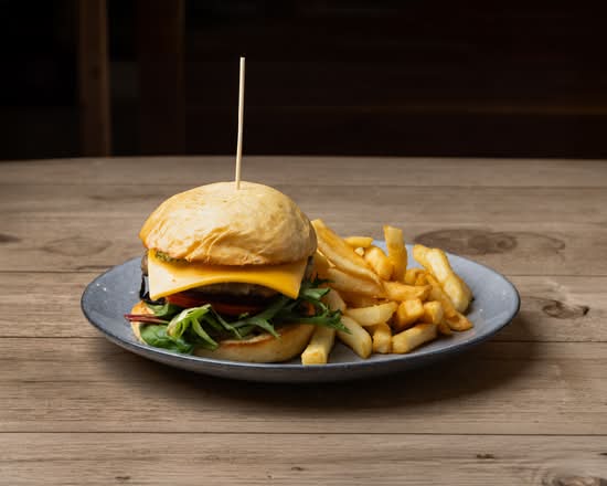 Classic Cheeseburger