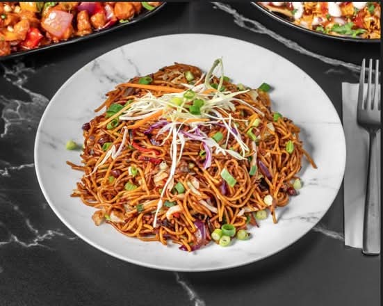 Mix Chow Mein (Chicken+egg)