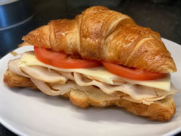 Turkey, Cheese & Tomato Croissant