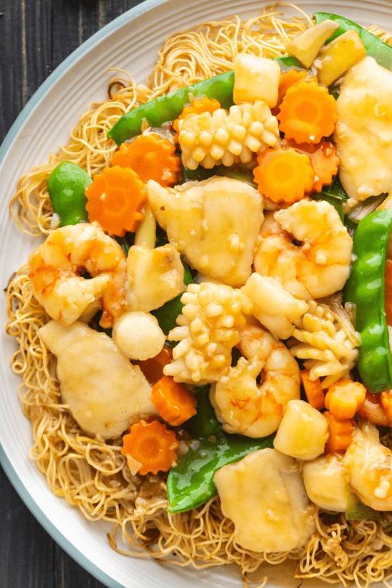 N02 Seafood Stir Fried with Crispy Egg Noodles