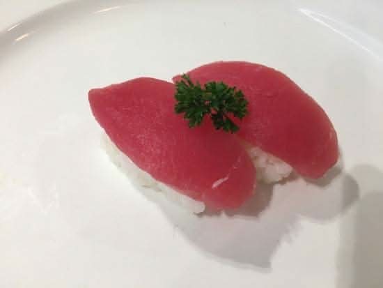 Fresh Tuna Nigiri  (4pcs)