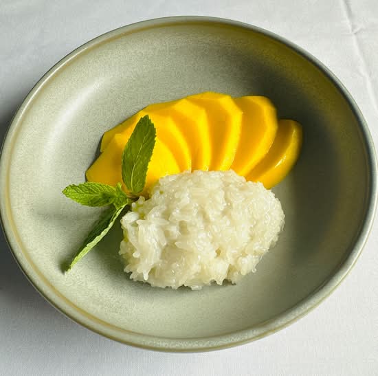 Fresh Mango and Sticky Rice