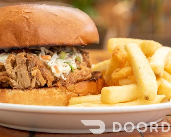 Pulled Pork Burger and Chips (G.F Avail) + Free Can of Soft Drink or Chocolate Brownie