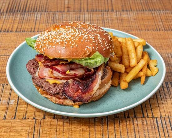 Deluxe Cheeseburger