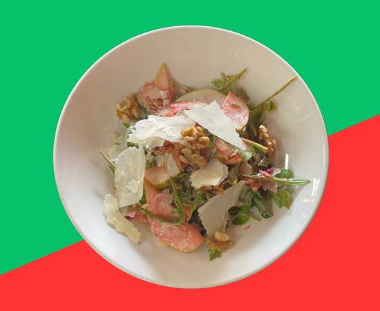 Pear and Walnut Salad (v)(gf)